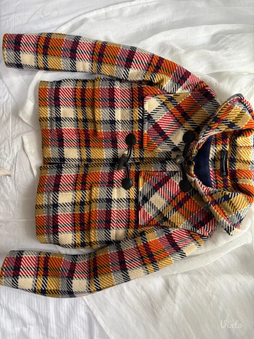 ZARA VUNENI KAPUTIĆ