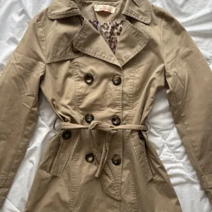 TRENCH COAT 100% PAMUK