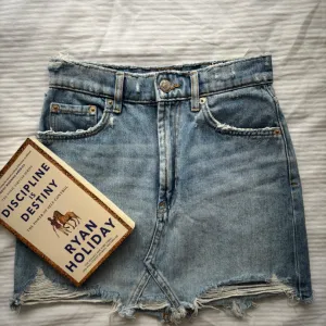 ZARA 100%PAMUK TEKSAS SUKNJICA