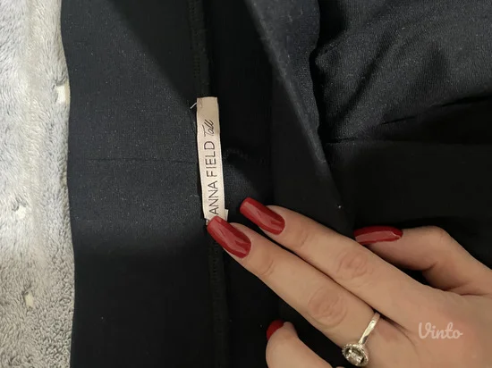 Anna Field crna suknja