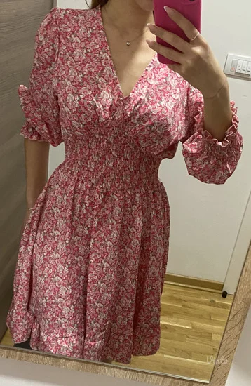 Haljina cvetna novo S