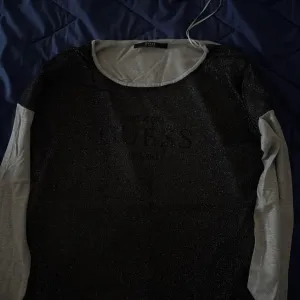 Ženski guess dzemper