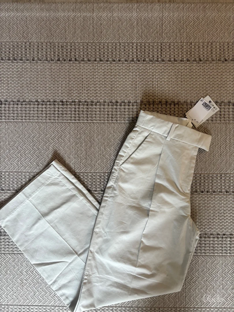 Novo - H&M bele pantalone