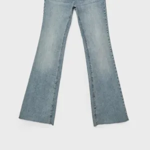 Stradivarius D74 farmerke novo