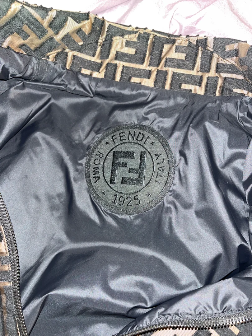 FENDI JAKNA