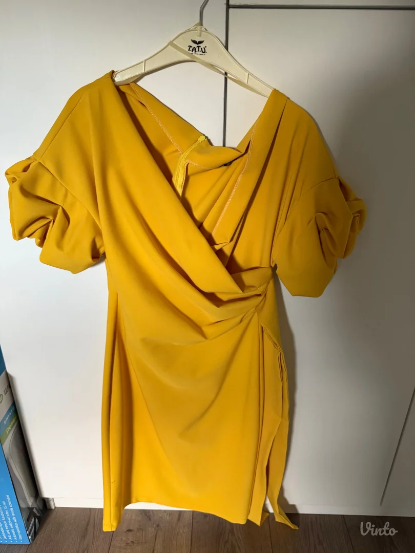 Zuta svecana haljina