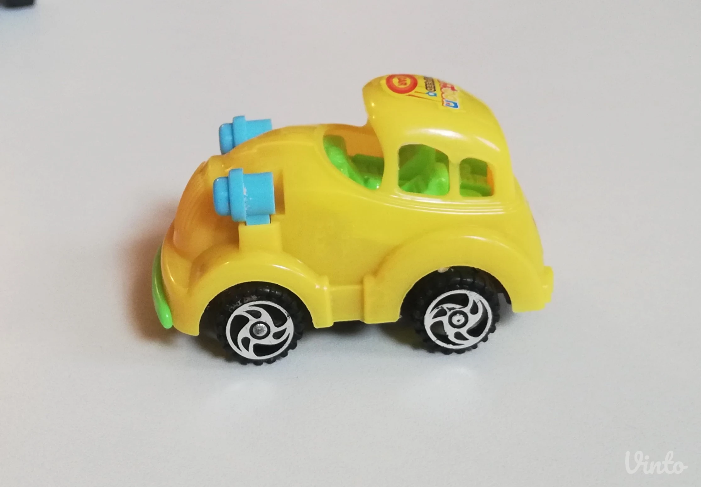 Žuti autić, cartoon speed car no730