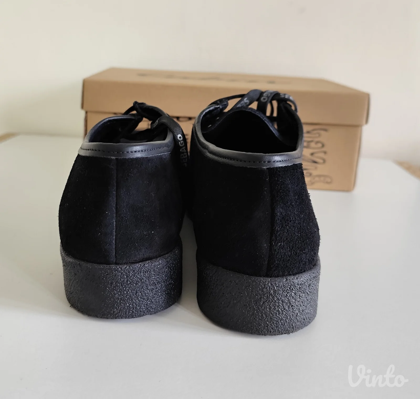 Kožne SEBAGO klasične crne brodarice br 40 NOVE
