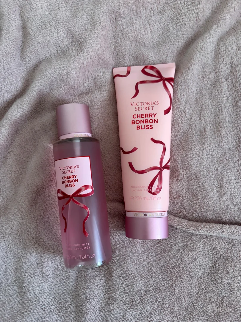 Vicotria's secret mist i krema za telo