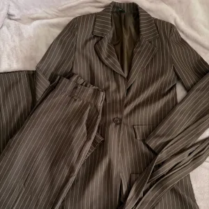 Savršeno komplet odelo