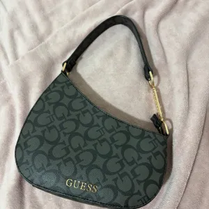 Guess torba