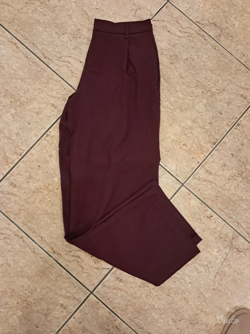Burgundi pantalone