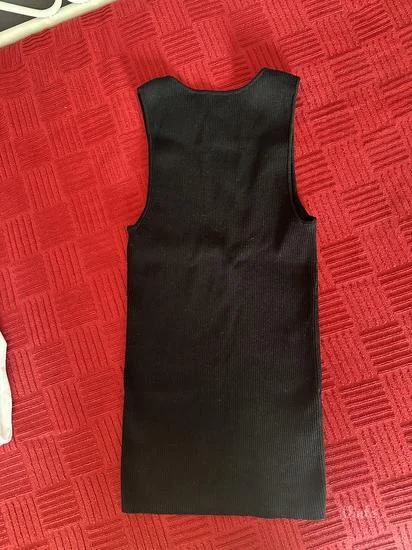 Zara majica poluotvorenih ledja NOVO