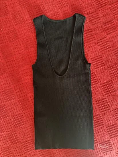 Zara majica poluotvorenih ledja NOVO