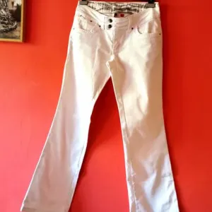 Esprit bele zvonaste farmerke