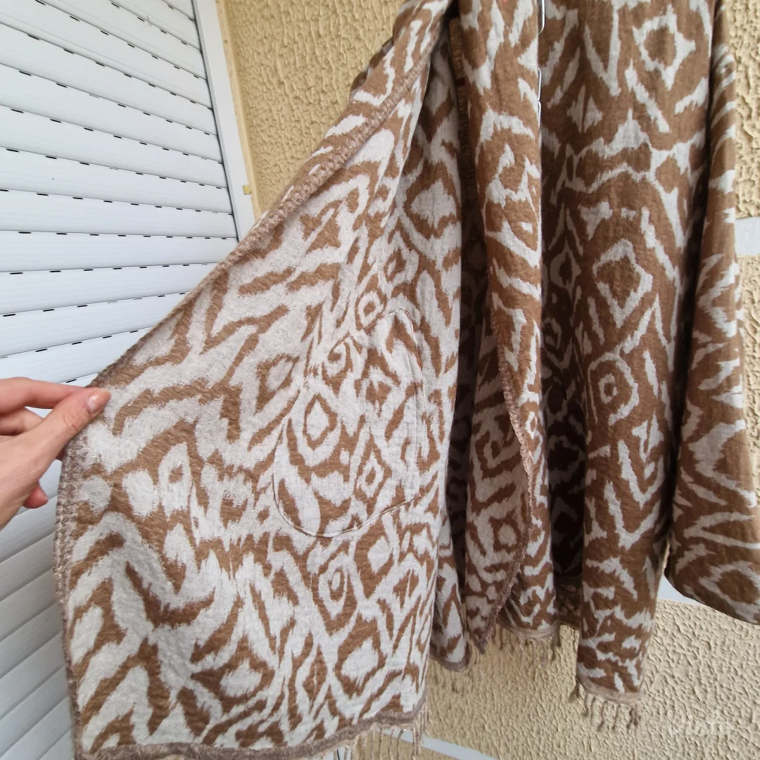 Švajcarski vuneni kardigan RuVédique onesaize