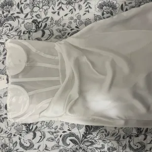 Bela zenska haljina Zara XS