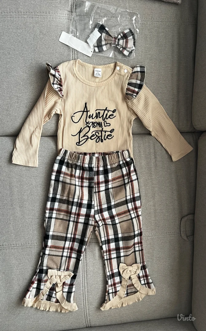 Nov Komplet za devojcice