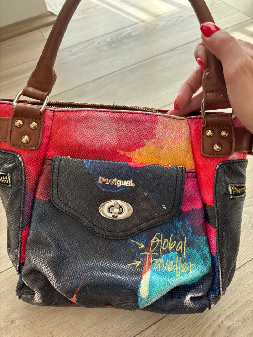 ORIGINAL Desigual torba – Global Traveller (Oštećene ručke)