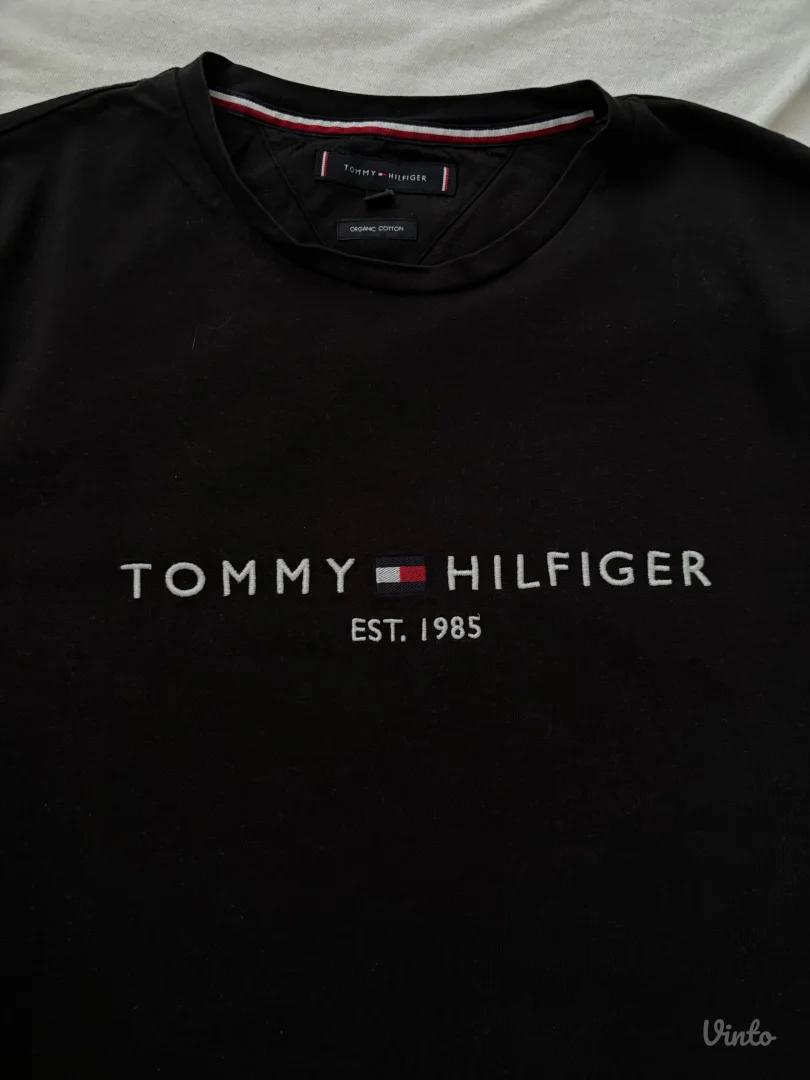 Tommy Hilfiger majica - Crna - Odlično stanje