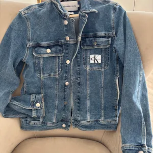 Calvin Klein Jeans teksas jakna -u ODLIČNOM STANJU