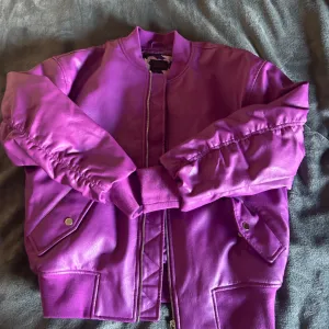Bomber jakna