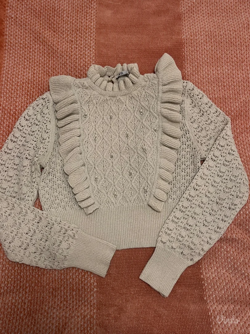 Zara dzemper🤍 velicina S-M