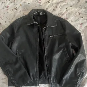 H&M kožna jakna