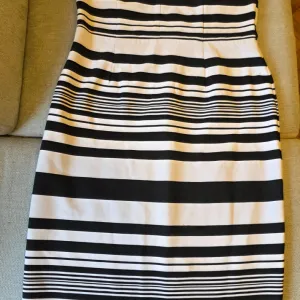 KORSET Haljina 40 broj