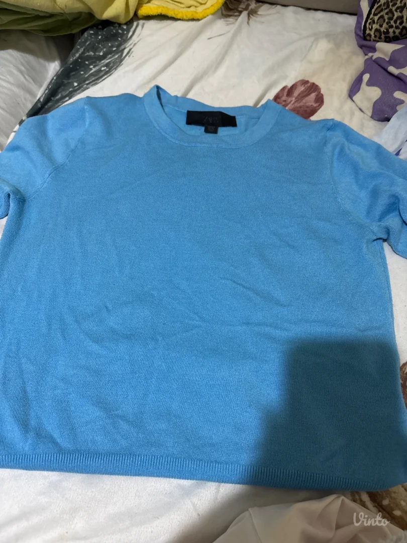 Zara dzemperic kratkih rukava