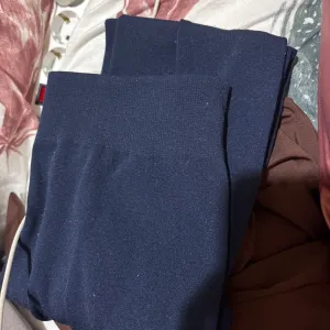 Tamno plave zimske helanke