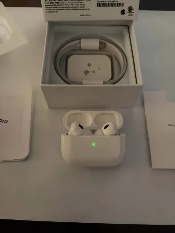 AirPods 2 pro i AirPods air 4