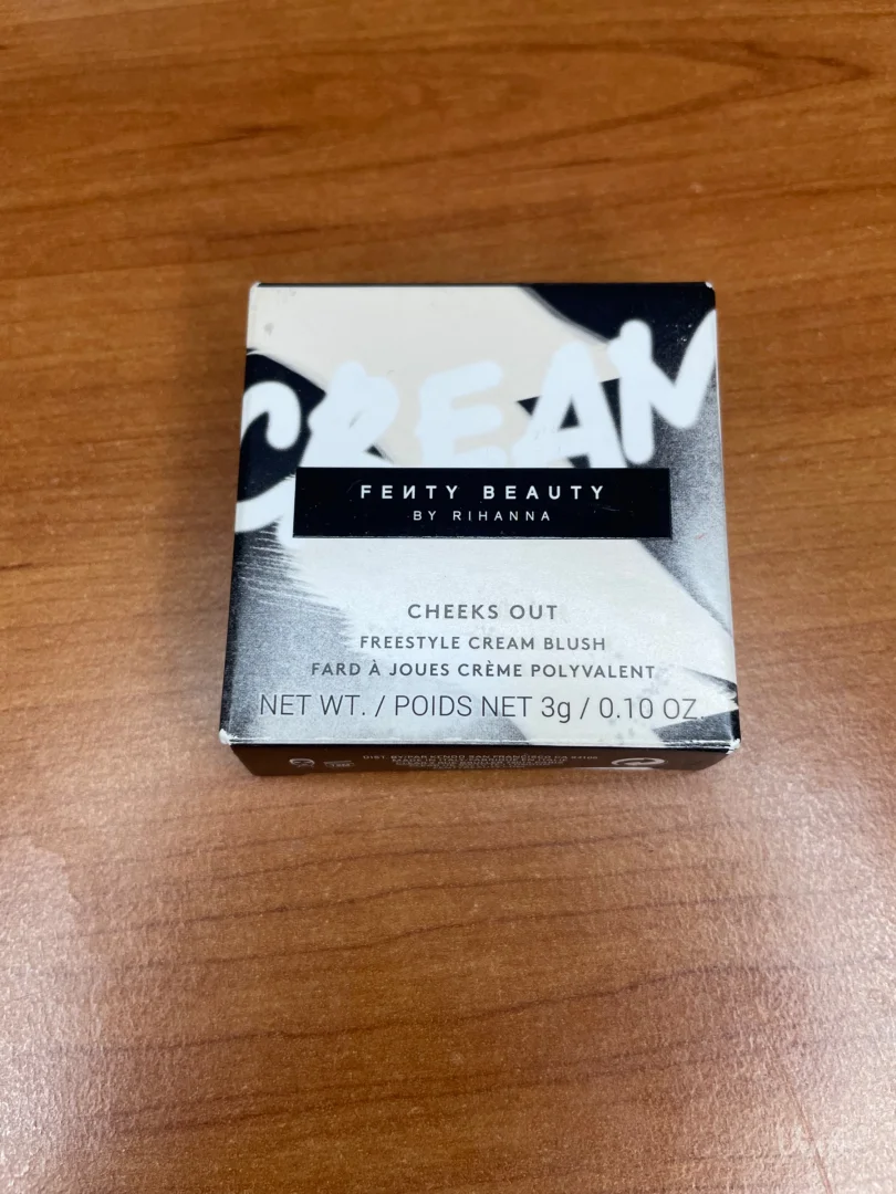 Fenty Beauty Cheeks Out Freestyle Cream Blush