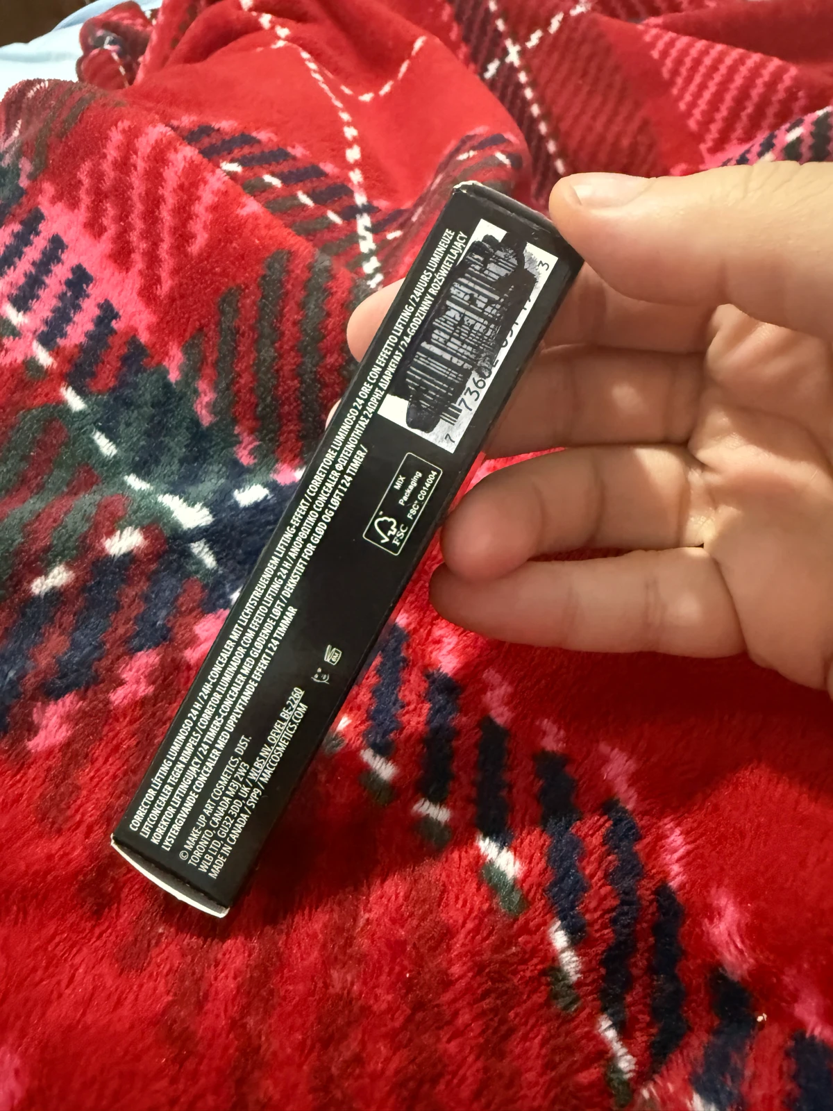 MAC Studio Radiance 24HR Luminous Lift Concealer