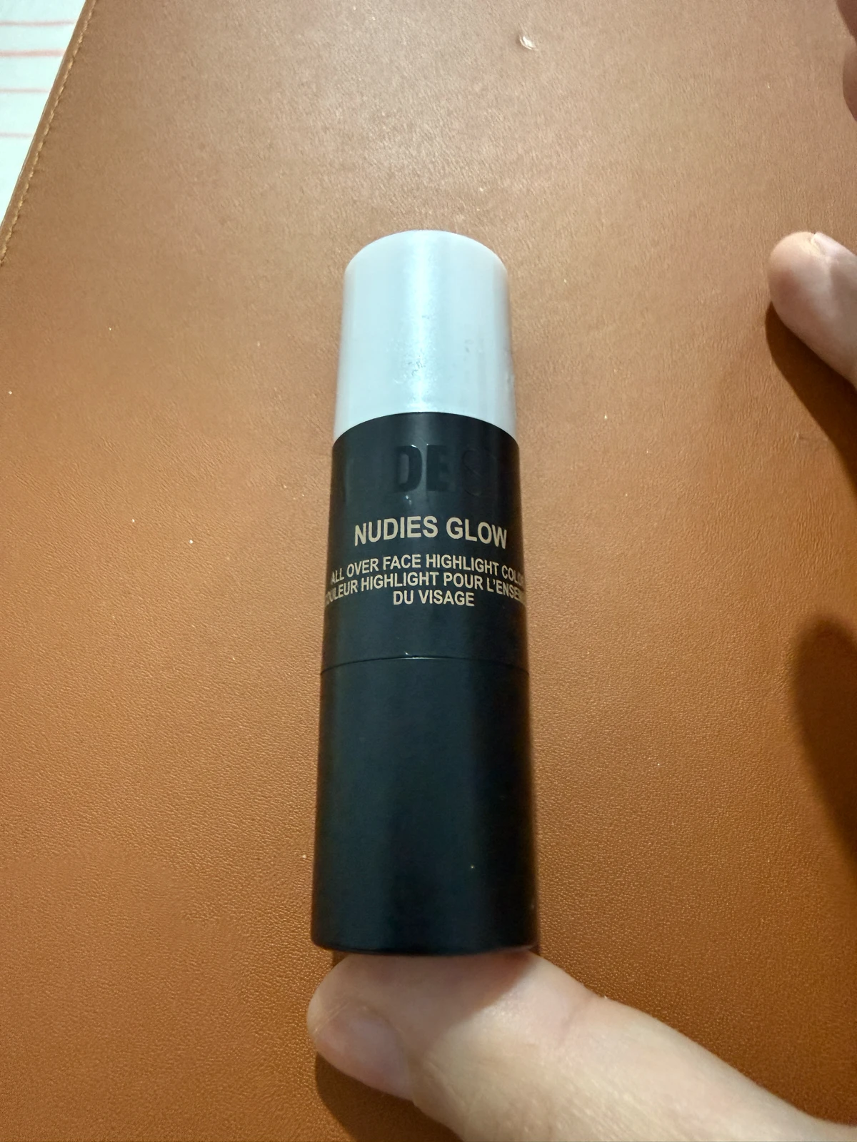 Nudestix Nudies Glow hajlajter u stiku – nijansa Ice Ice Baby