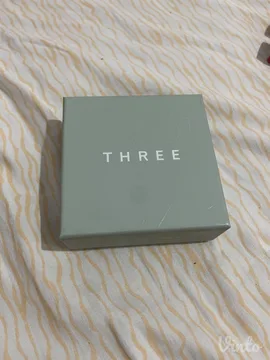 THREE cosmetics box od tri lipsticka
