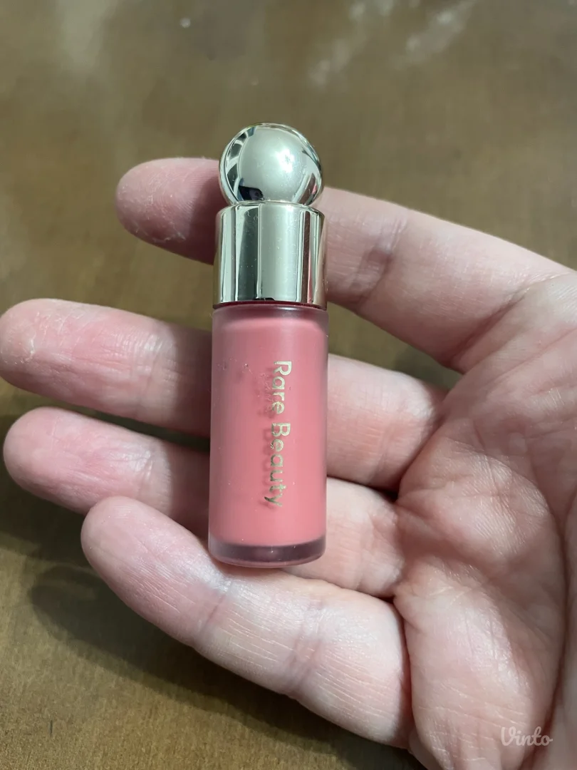Rare beauty Soft pinch Dewy Liquid blush