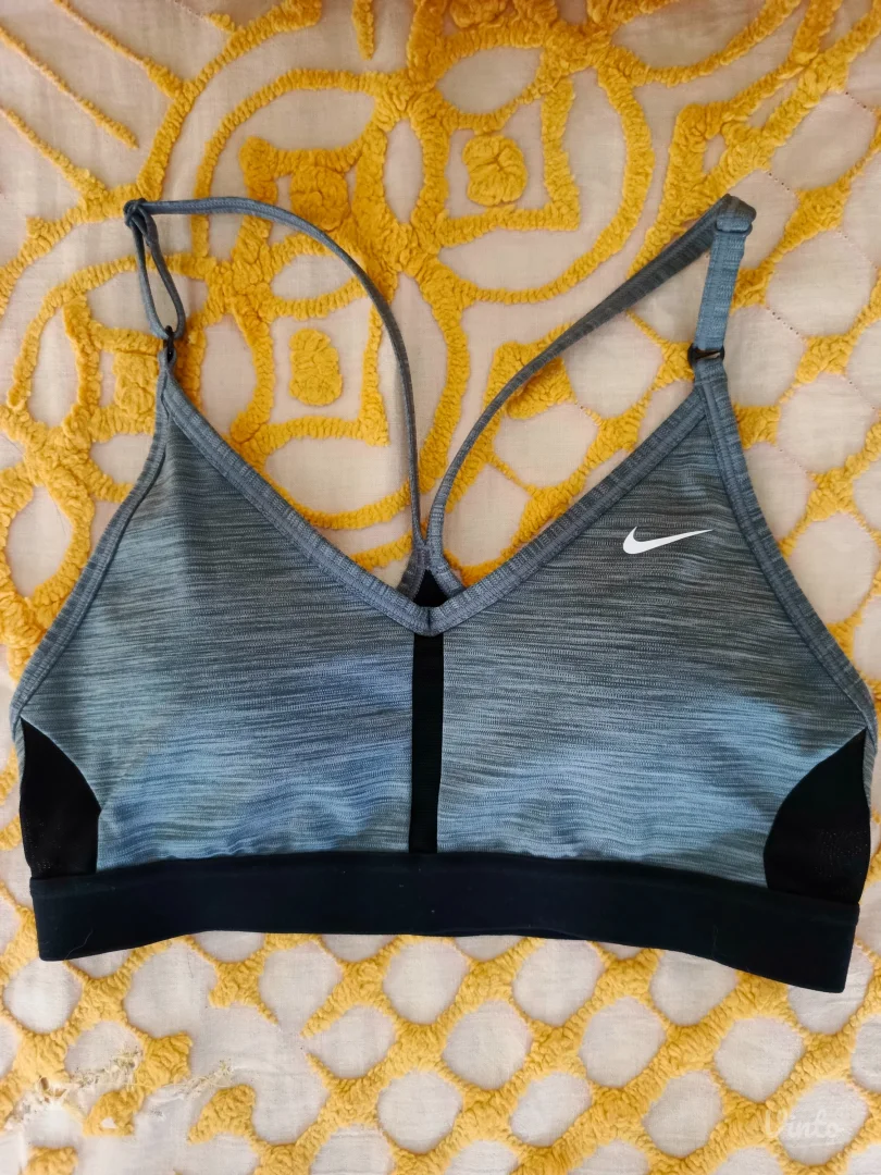 Nike top za vežbanje