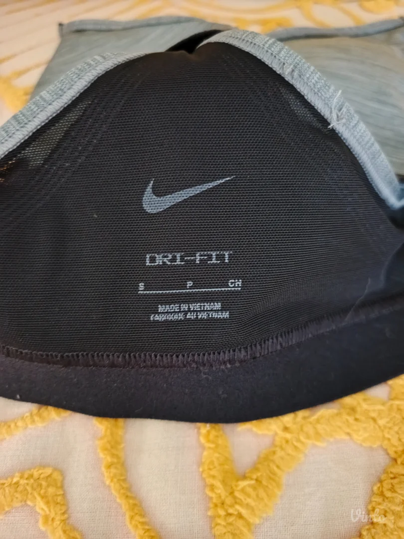 Nike top za vežbanje