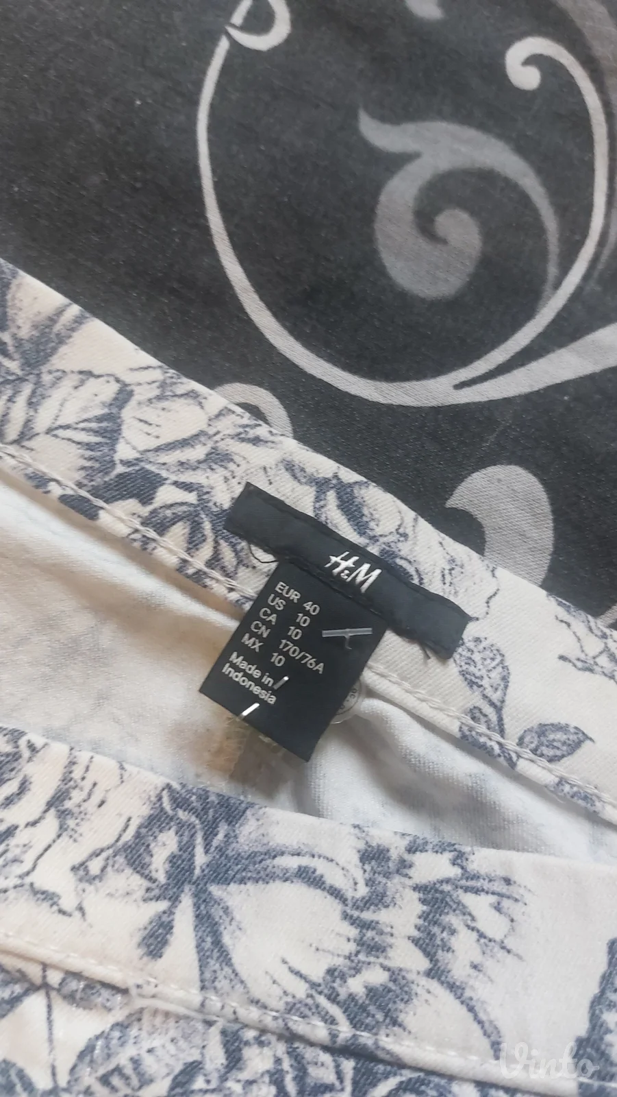 H&M nove cvetne pantalone