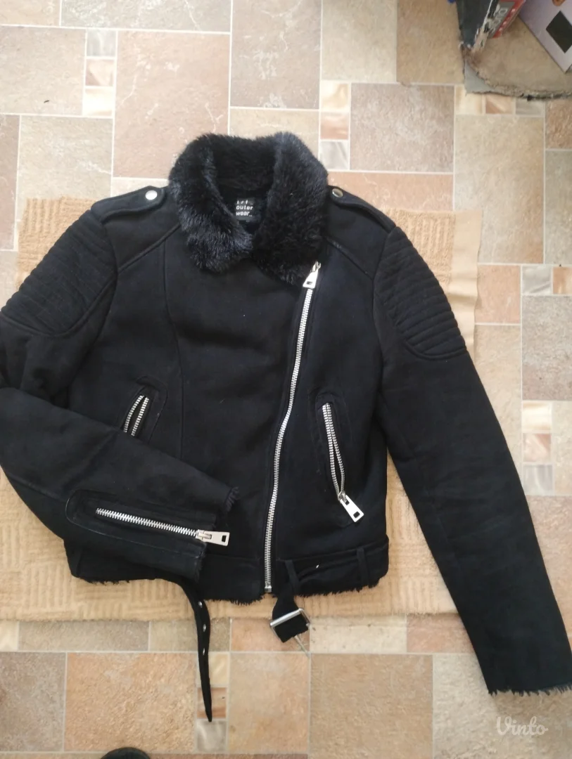 Zara jakna - monton xs