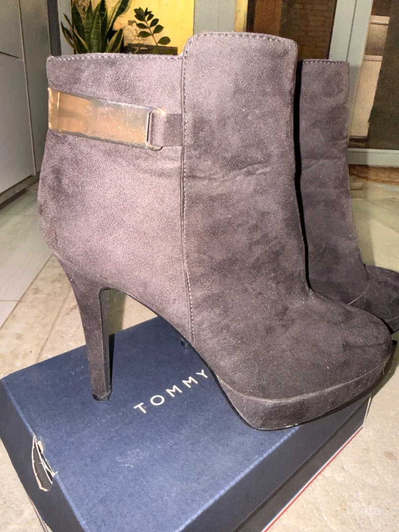 H&M cipele na štiklu 39broj