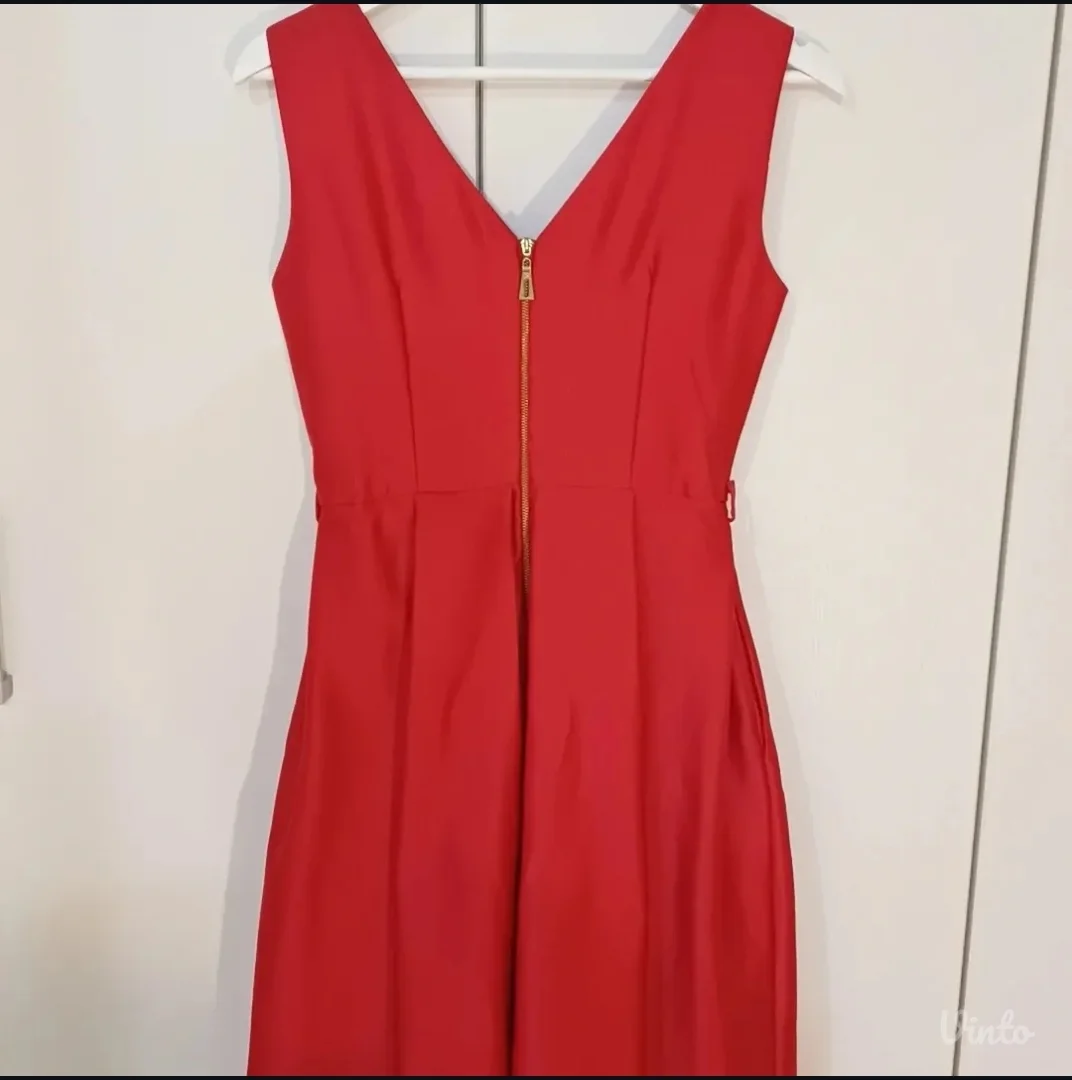 svecana crvena haljina