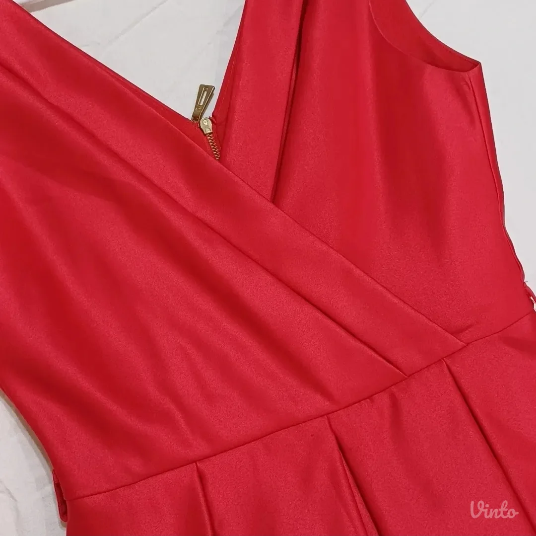 svecana crvena haljina