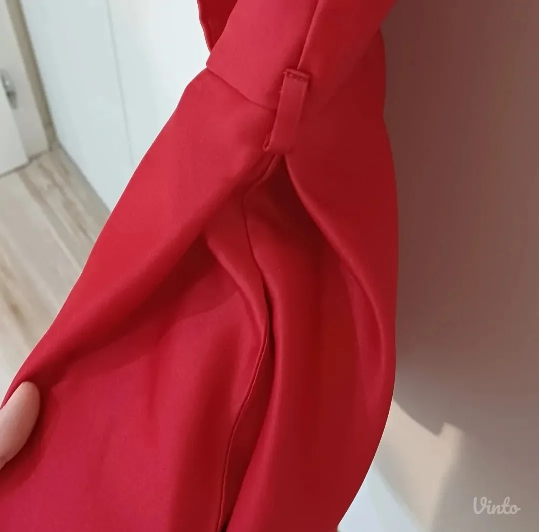 svecana crvena haljina