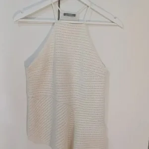 nesimetrična ZARA bluza