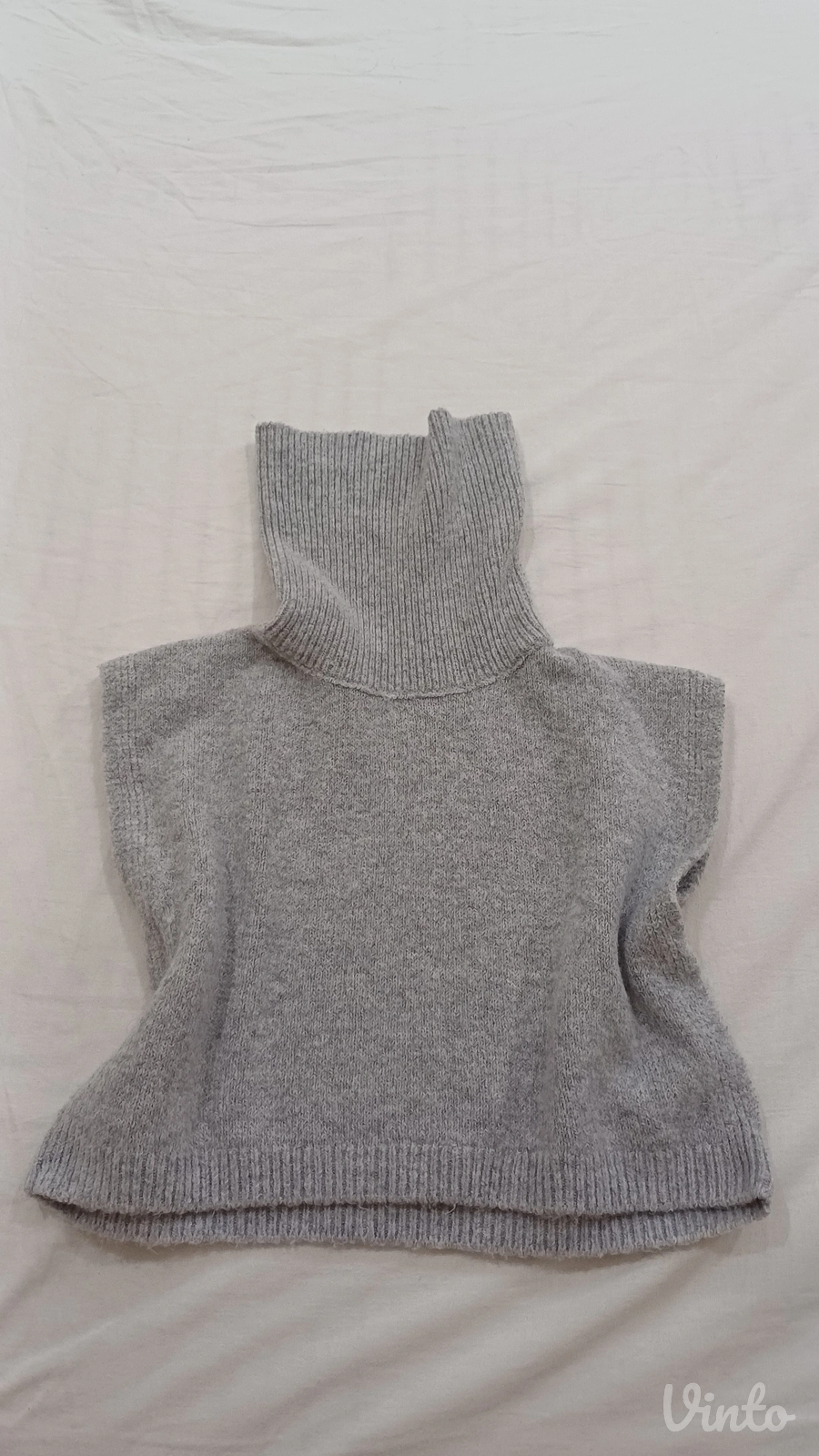 crop top džemper