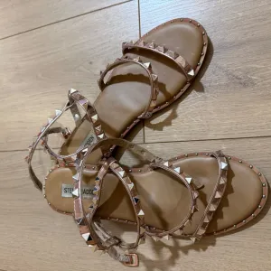 Steve Madden sandale
