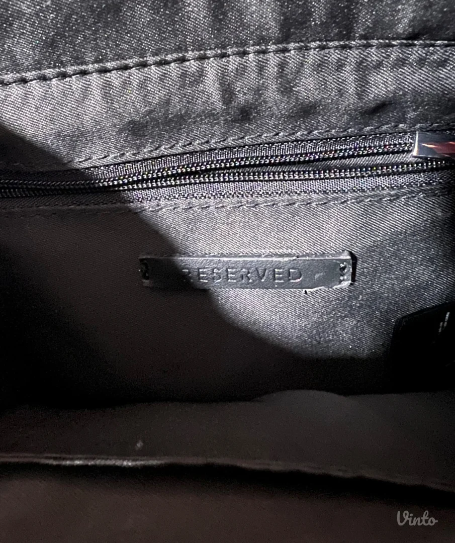 Reserved crna torbica