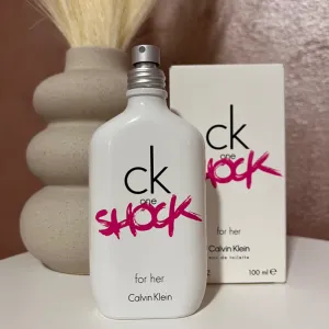 Calvin Klein One shock EDT - ženski parfem